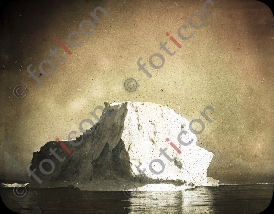 Eisberg | Iceberg - Foto simon-titanic-196-026-fb.jpg | foticon.de - Bilddatenbank für Motive aus Geschichte und Kultur